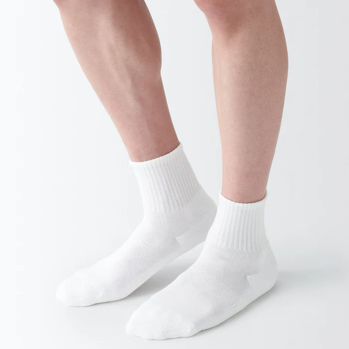 Right Angle Pile Short Socks